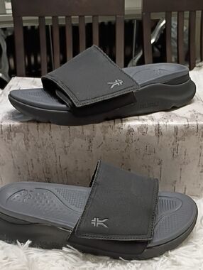 Kuru Cloud Moment Men's Sz 10 Medium Recovery Orthopedic Slides Sandals